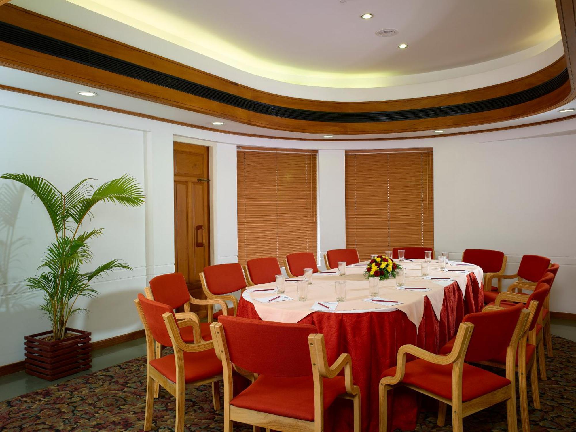 Grand Hotel Kochi Luaran gambar