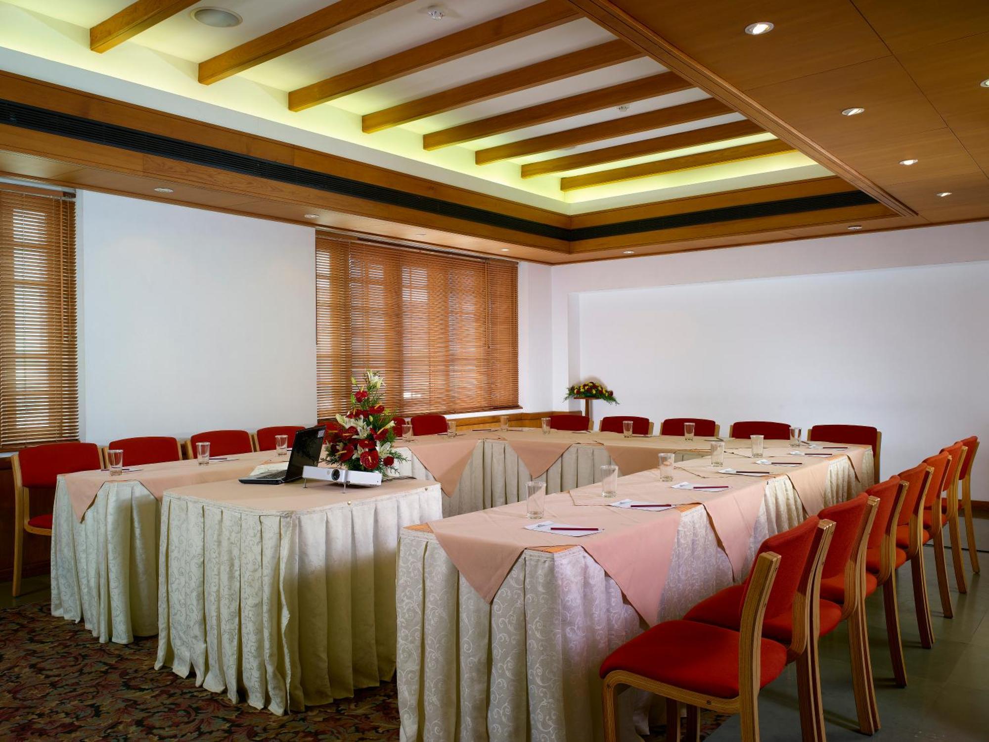 Grand Hotel Kochi Luaran gambar