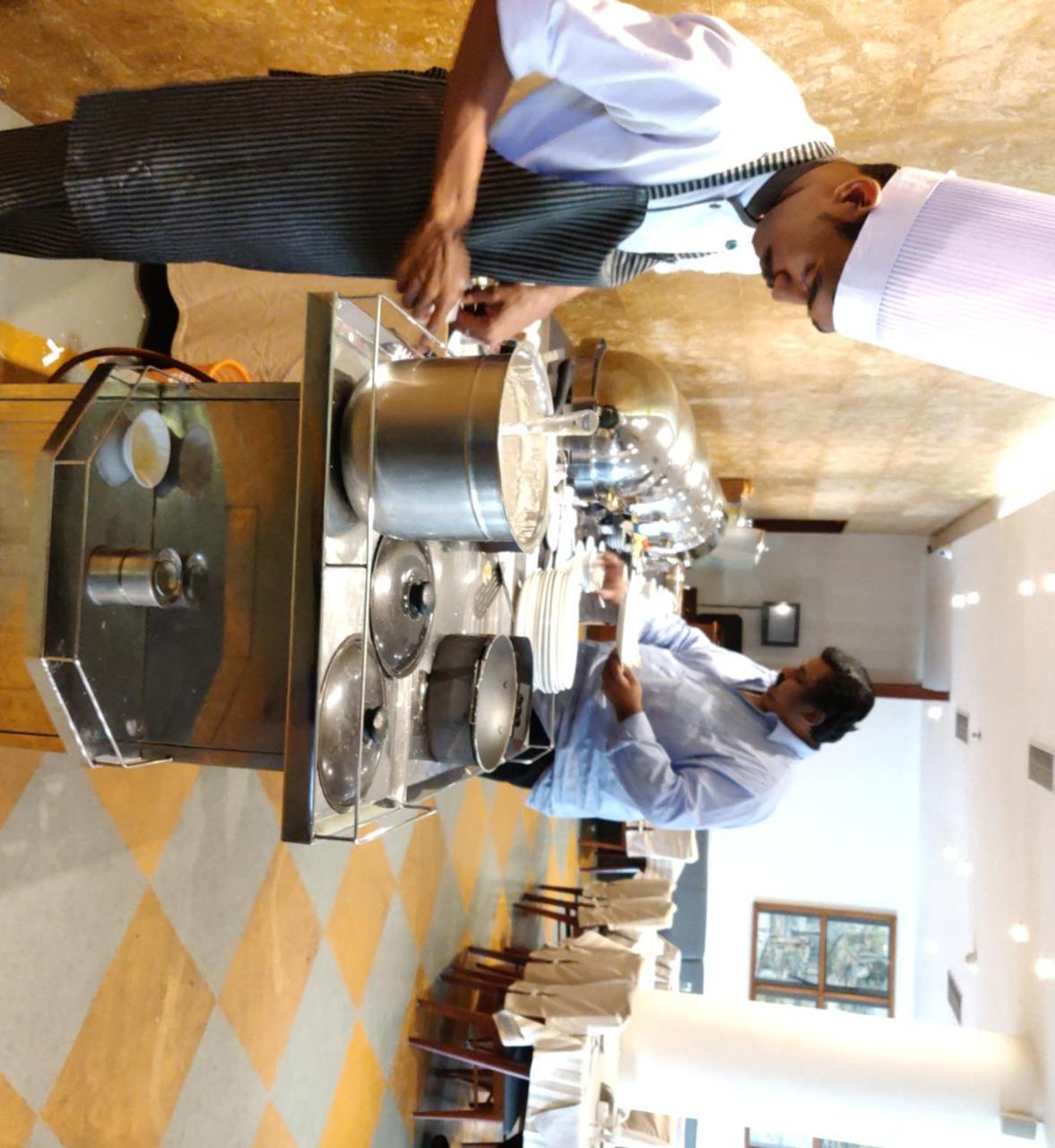 Grand Hotel Kochi Luaran gambar
